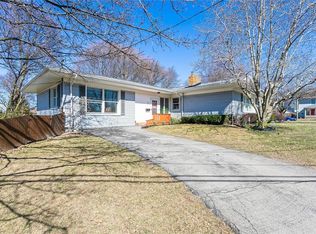 30 Waring Rd, Rochester, NY 14609