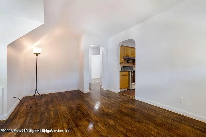 88 Fremont Ave #2 — Photo 11
