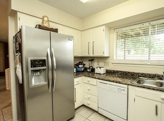 3rd image of 16206 Cypress Point Dr