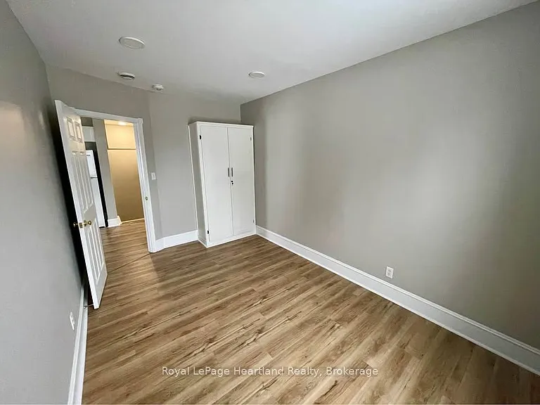 38 Ontario St — Photo 10