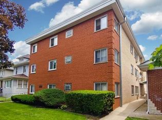 424 Elgin Ave APT 1, Forest Park, IL 60130