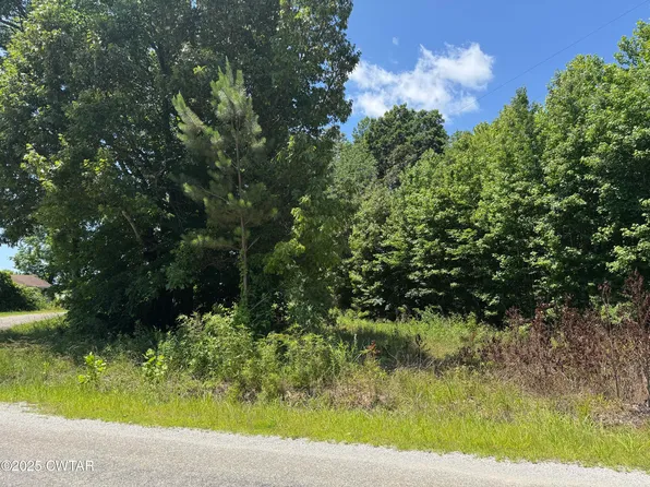 726 Rocky Springs Rd, Beech Bluff, TN 38313