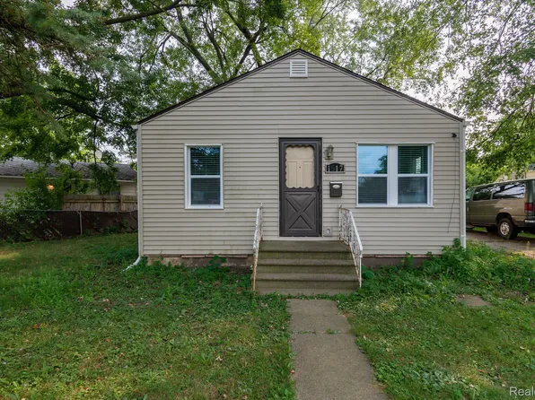 1517 Earlmoor Blvd, Flint, MI 48506