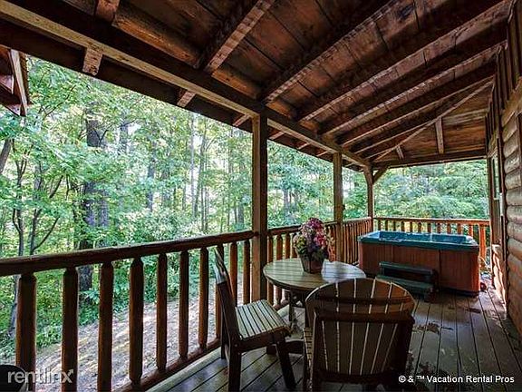 Breakfast with birdsong