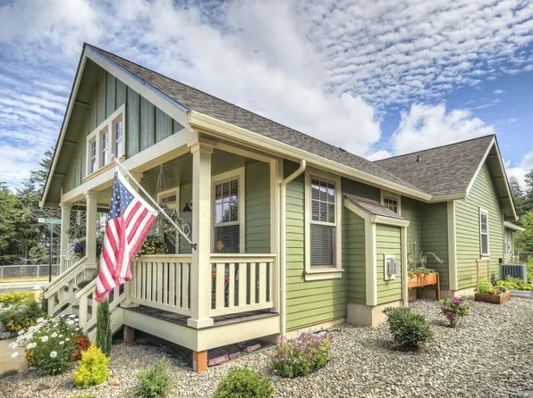 4315 SE Fleming St, South Beach, OR 97366