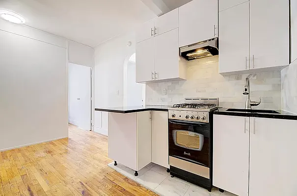 Rented by REAL New York | media 3