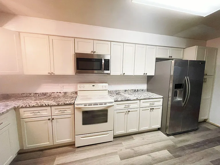 332 Kenridge Rd #1 — Photo 8