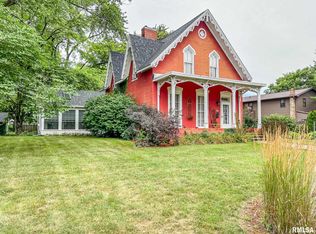 717 N 1st St, Chillicothe, IL 61523