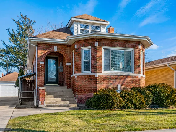 1435 Suffolk Ave, Westchester, IL 60154