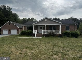 902 Loop Rd, Elkton, VA 22827