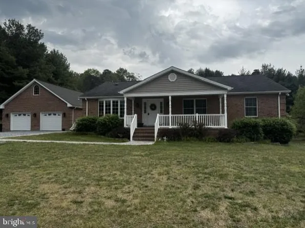 902 Loop Rd, Elkton, VA 22827