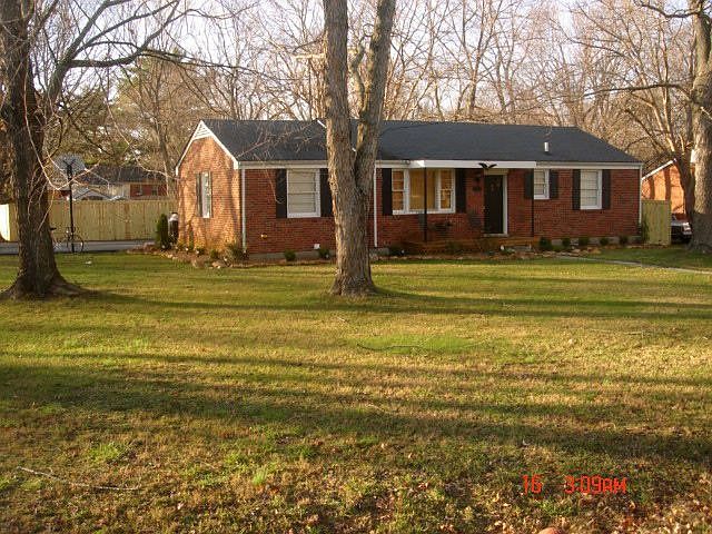 2nd image of 626 Cardinal Dr