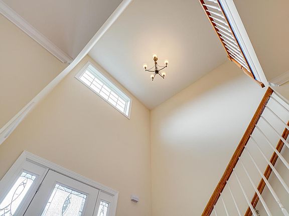 5th image of 1627 Westfield St