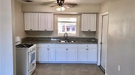 3975 Eileen St — Photo 29