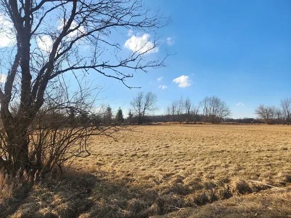 631 Brookside Dr, Varna, IL 61375