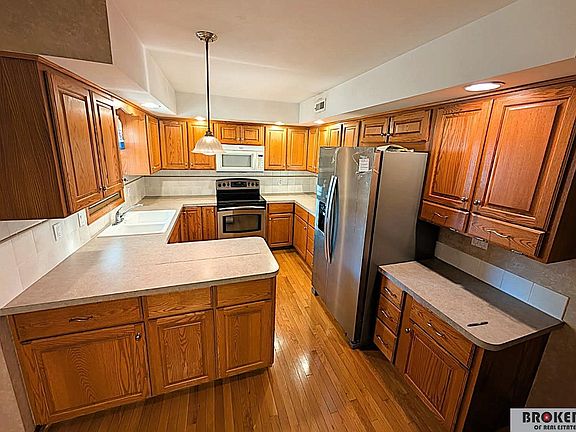 5th image of 2035 N 73rd St