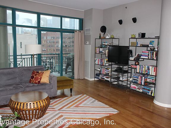 3rd image of 340 W Superior St APT 704