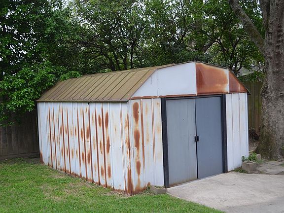 5th image of 9514 Spiralwood Ln
