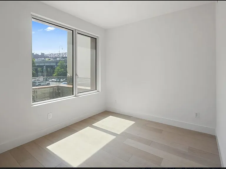 208 Delancey St #2A — Photo 3