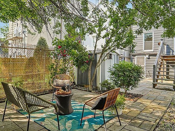 2nd image of 89 Prospect St