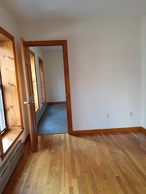 Rented by Yoo Dotan, LREB | media 13