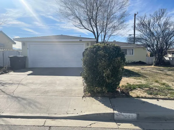 1043 Black Oak Dr, Tehachapi, CA 93561