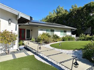 22983 Paul Revere Dr, Calabasas, CA 91302