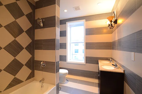 Rented by Miron Realty Group | media 19