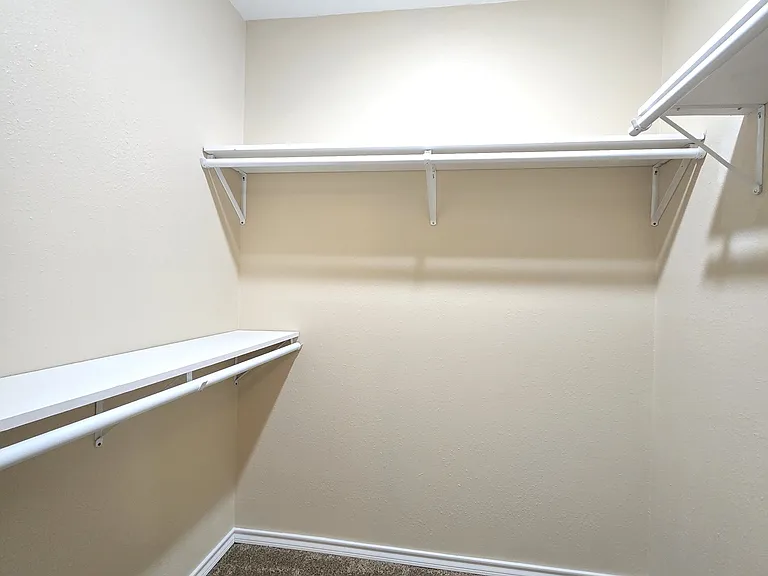640 Canada St #5 — Photo 10