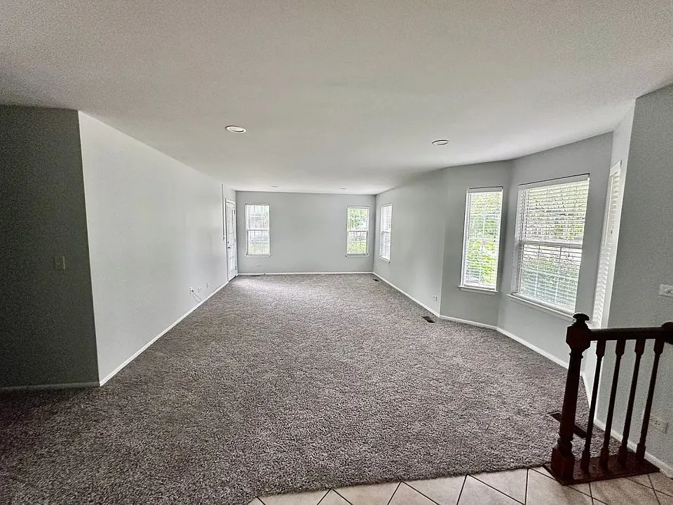 1200 Churchill Ct