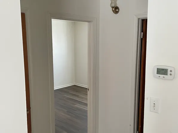 423 E Church St #4, Kilmarnock, VA 22482