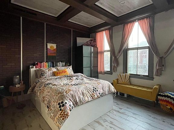 3rd image of 286 Front St #1