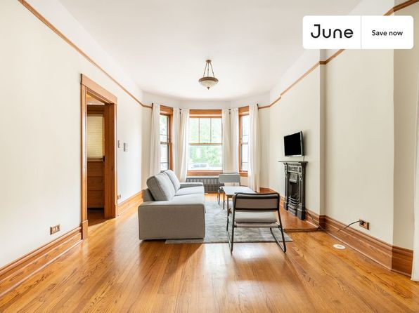 3508 N Sheffield Ave