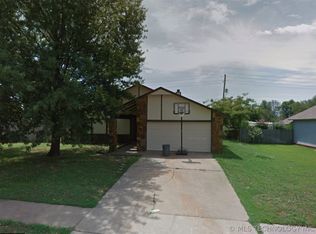 2909 Reno St, Broken Arrow, OK 74014