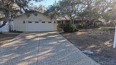 1st image of 742 Edgemere Ln