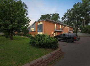 461 N Addison Rd #B, Addison, IL 60101