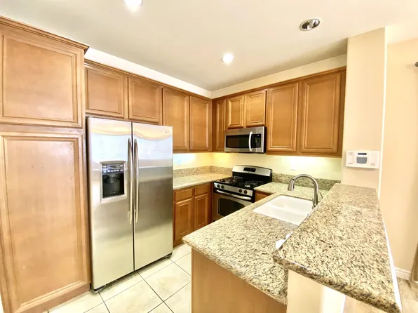 31143 Black Maple Dr #1-1-56, Temecula, CA 92592