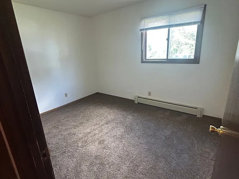153225 Shoreland Ln — Photo 7