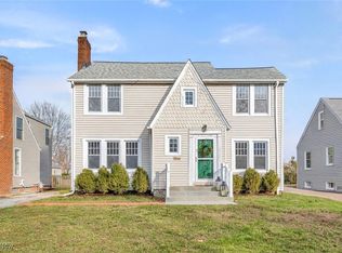 26920 Russell Rd, Bay Village, OH 44140