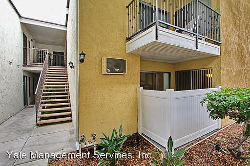 1st image of 18347 Collins St APT 2