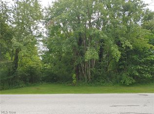 Ansel Rd, Geneva, OH 44041