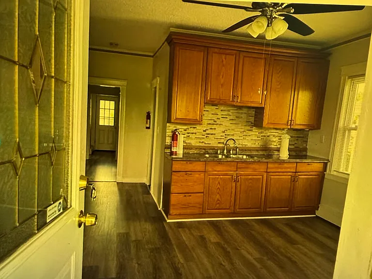 7 Morton St #2 — Photo 14