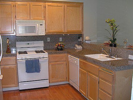 2nd image of 3610 Jasmine Cir