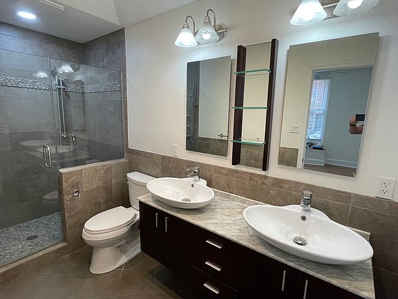 Private bathroom attached to bedroom 1