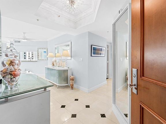 4th image of 347 N NEW RIVER Drive E #1004