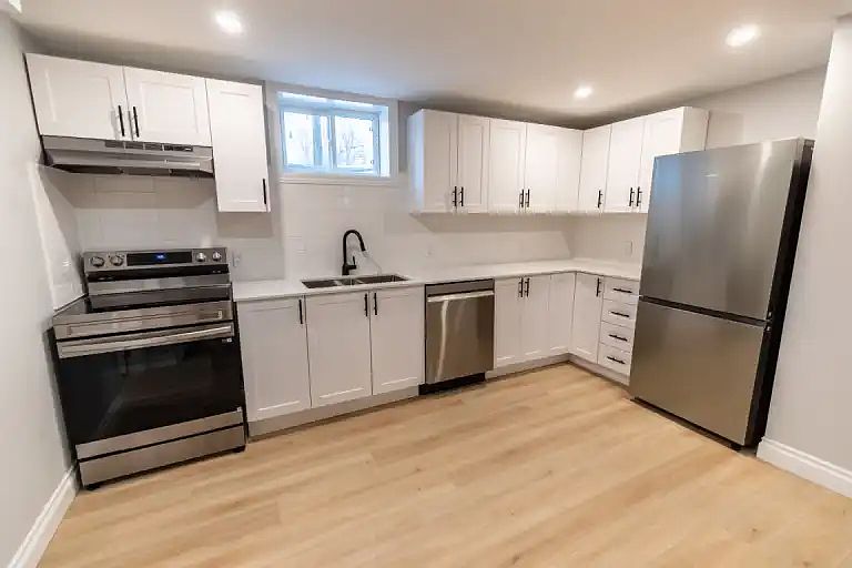 1st image of 43 Cranbrook St #2