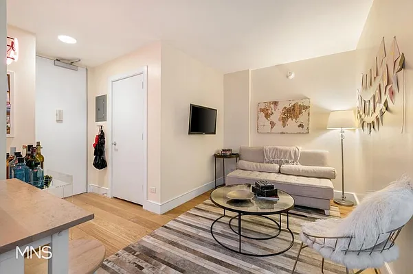 Rented by MNS Marketing | media 17