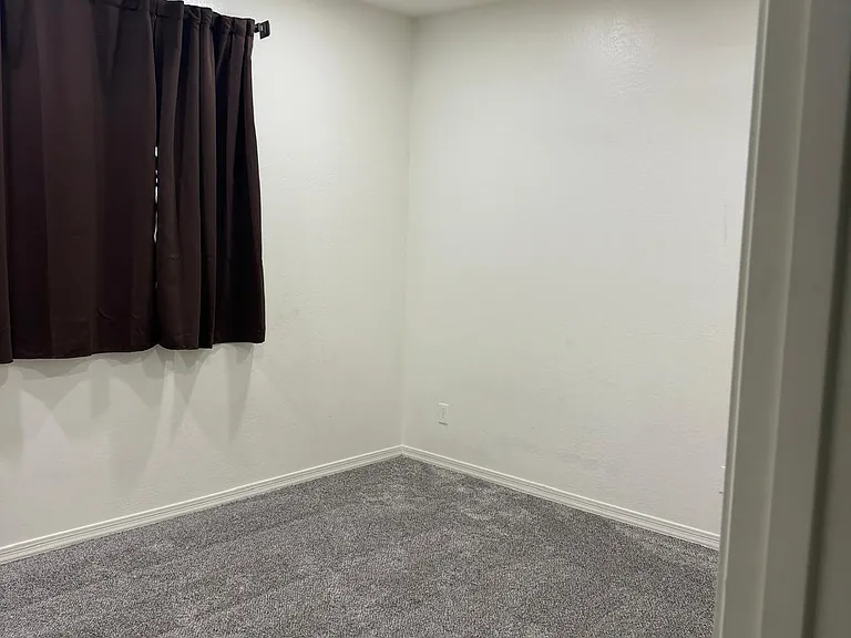 2043 E Lantana Dr — Photo 3