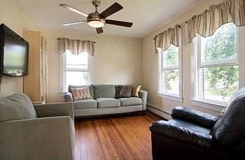 2nd image of 32 Wood Ave