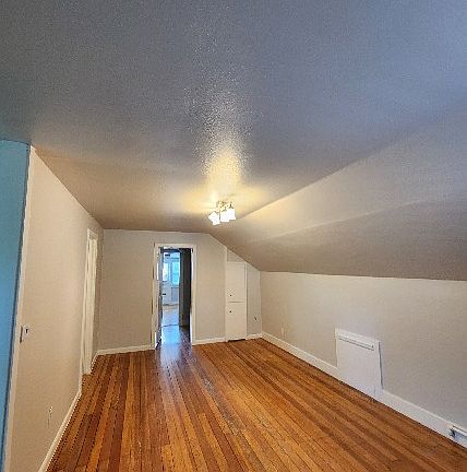 5th image of 1847 23rd St #1847
